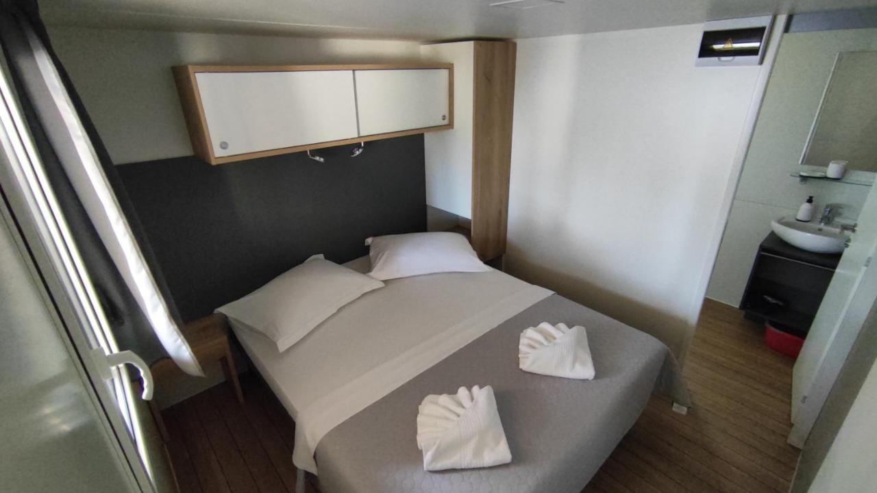 New Adria Mobile Home - Camp Vala Orebić Zewnętrze zdjęcie